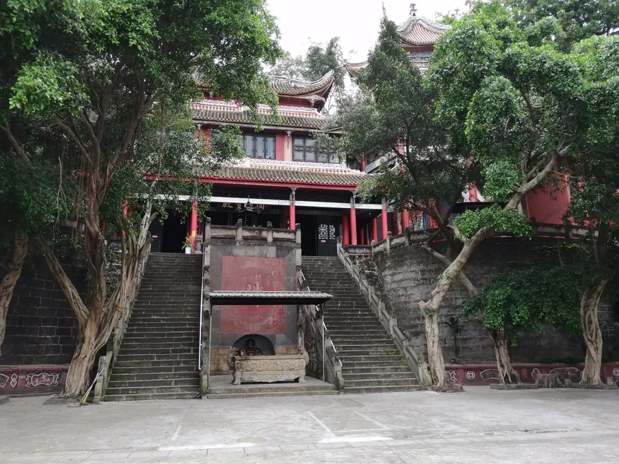 圆通宝殿
