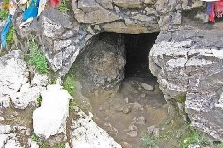 宗贡布溶洞