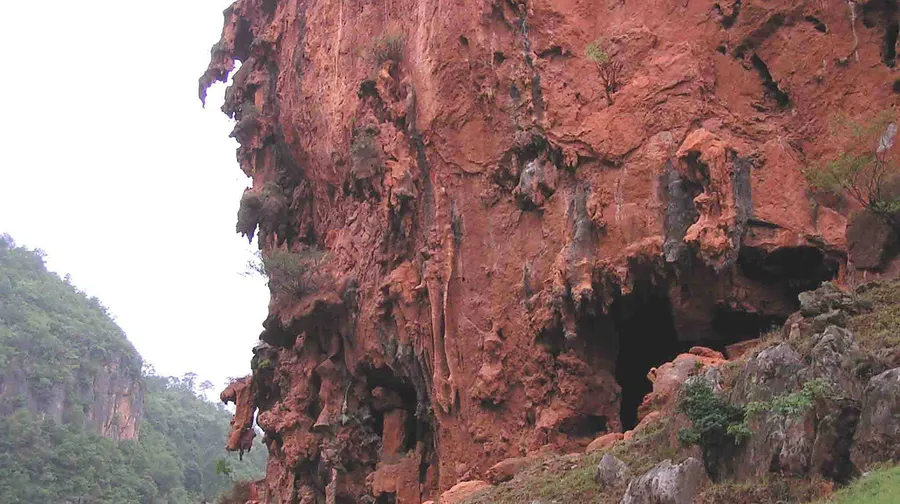 白石崖溶洞